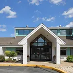 Hotel Wave At Rehoboth Beach