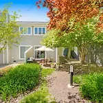 Scarborough Village - 245 Country Club Dr, Unit #608