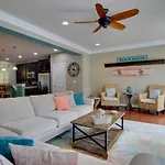 Sunlit Rehoboth Beach Townhome With Pool Access!