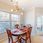 Creekwood --- 100 Cascade Ln, #109