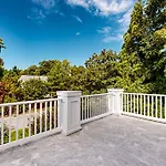 Canal Corkran --- 26 Eleanor Lee Lane East