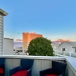 Mariners Court - 4 Laurel St Unit 219
