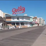 Flip Flop Drop - Rehoboth Beach - Community Pool!