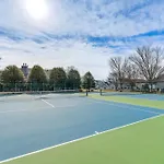 2 Mi To Rehoboth Beach Condo With Pool Access!