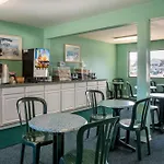Rodeway Inn & Suites