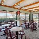 Econo Lodge Inn & Suites Rehoboth Beach