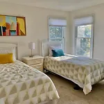 Christian Street 18B