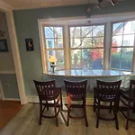 Laurel Street 323