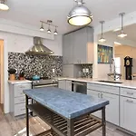 Philadelphia Street 224