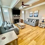 Lake Avenue 24