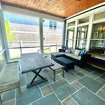 Scarborough Avenue 303