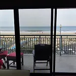 Edgewater House 221