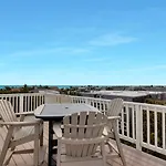 Pepper Avenue 23