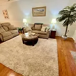Sandy Bottom Circle 4103
