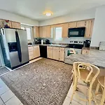 Hickman Street 3A