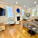 Bayard Avenue 300