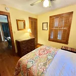 Oak Avenue 49