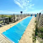 Edgewater House 221