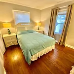 Lake Avenue 23