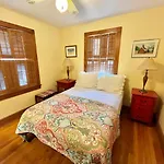 Oak Avenue 49