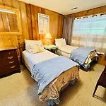 Oak Avenue 49