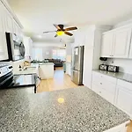 Wilmington Avenue 20B