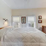 Hickman Street 103