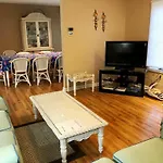 Sussex Street 73B