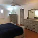 Hickman Street 305