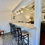 Lake Avenue 45