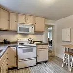 Laurel Street 108