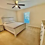Lake Avenue 45