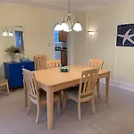 Laurel Street 212A