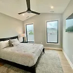 Sandalwood Street 306