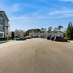 Grande At Canal Pointe -- 37697 Ulster #12