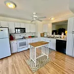 Hickman Street 304