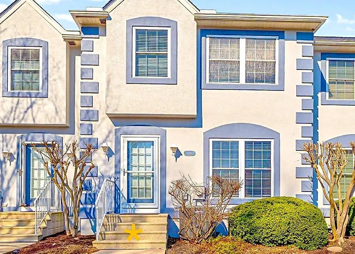 Versailles At Eagles Landing --- 290 American Eagle Way Unit 5