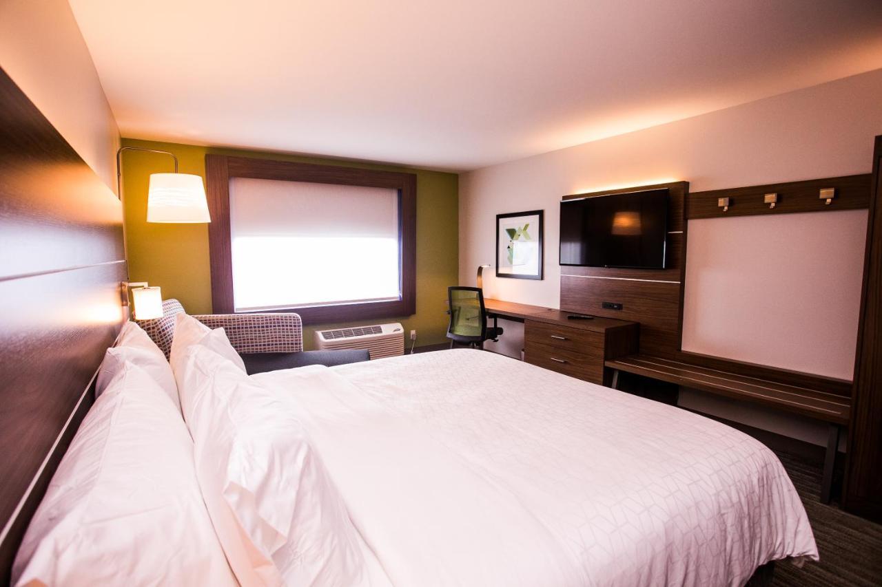 Express & Rehoboth By Ihg