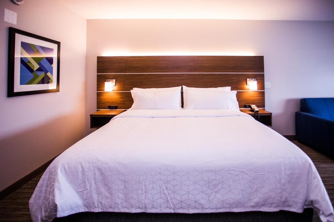 Express & Rehoboth By Ihg Hotel 3*