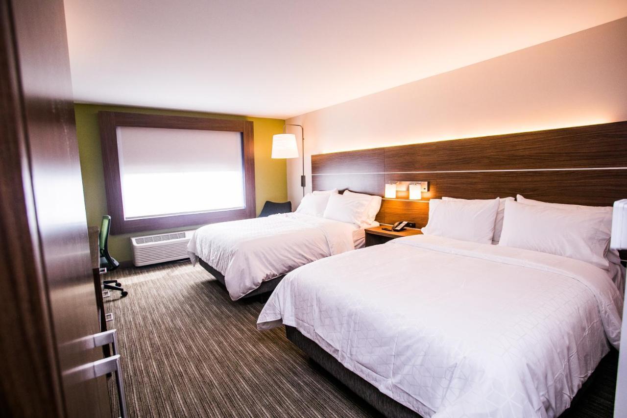 Express & Rehoboth By Ihg Hotel