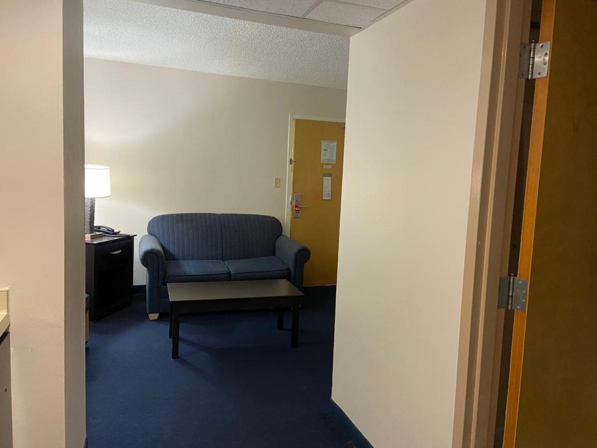 Hotel Econo & Rehoboth