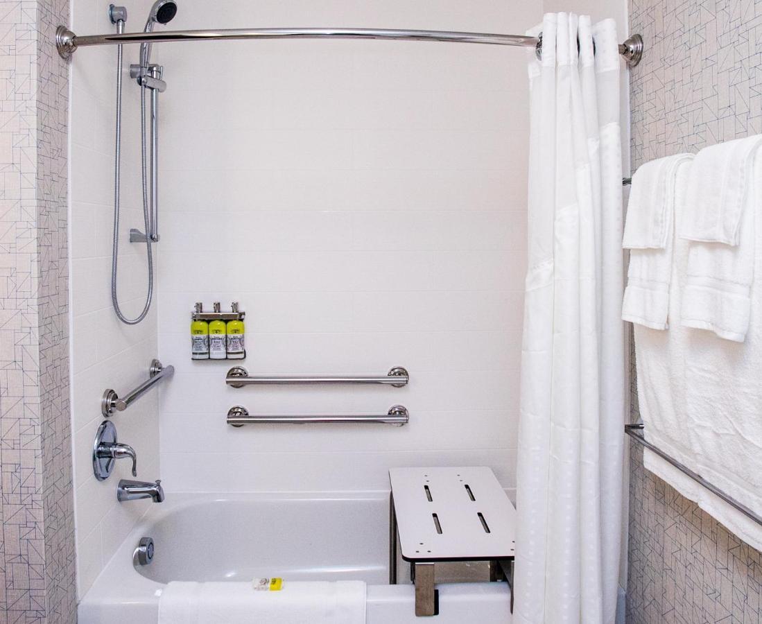 Express & Rehoboth By Ihg