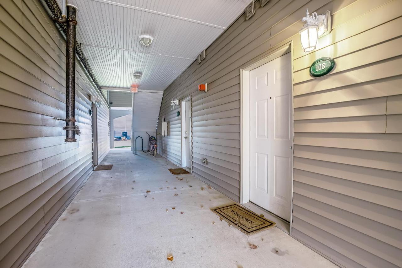 Rehoboth---100 Cascade Ln #108 * Rehoboth Beach