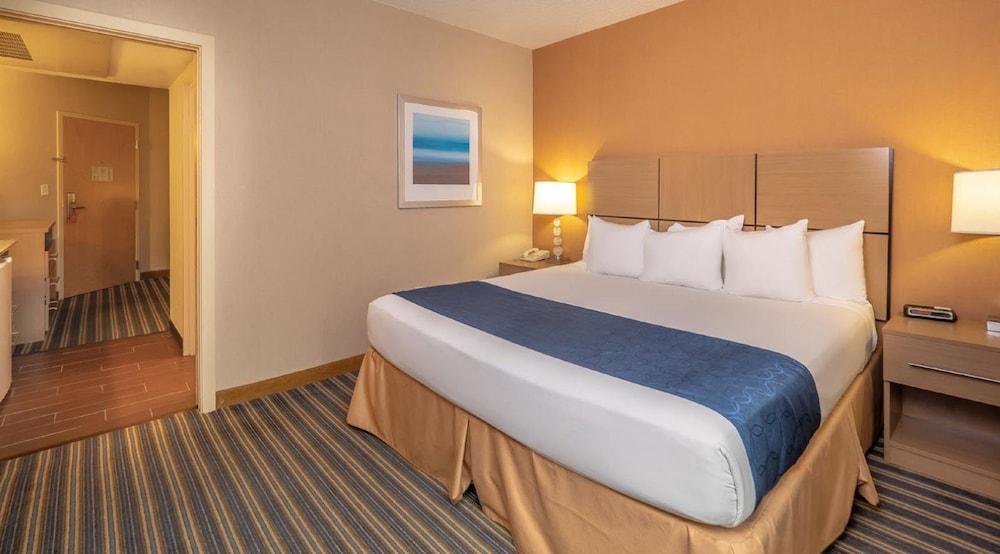 Atlantic Sands And Conference Center Hotel 4*