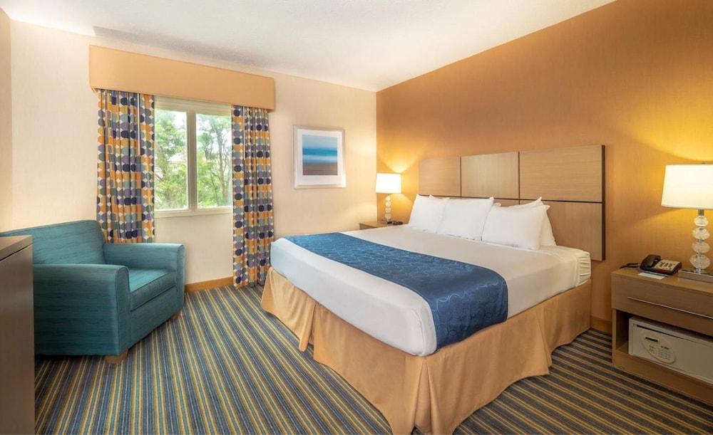 Hotel Atlantic Sands And Conference Center 4*