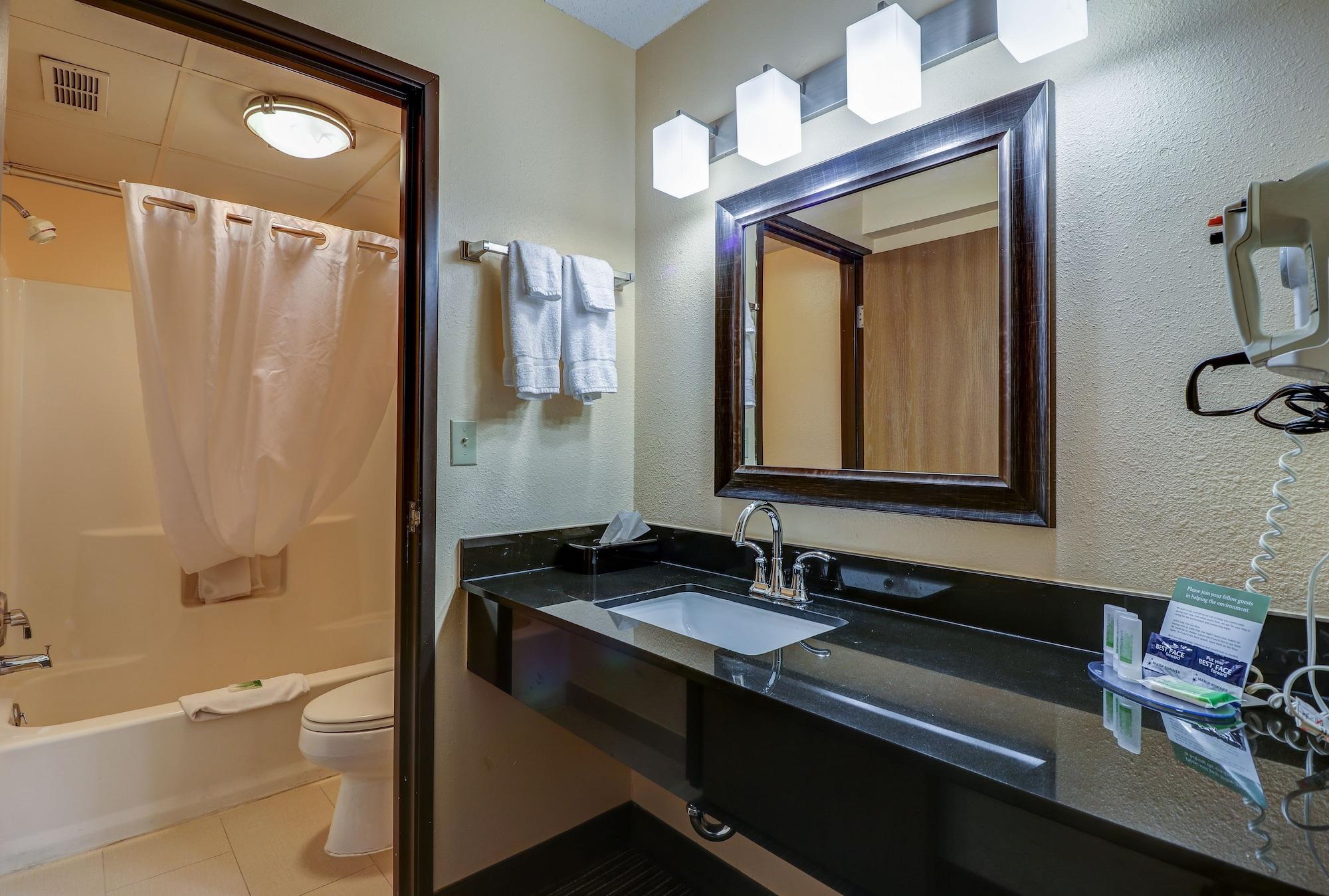 Hotel Wave At Rehoboth 3*