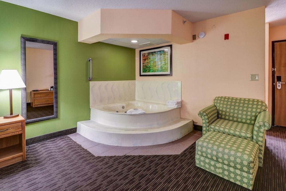 Hotel Wave At Rehoboth 3*