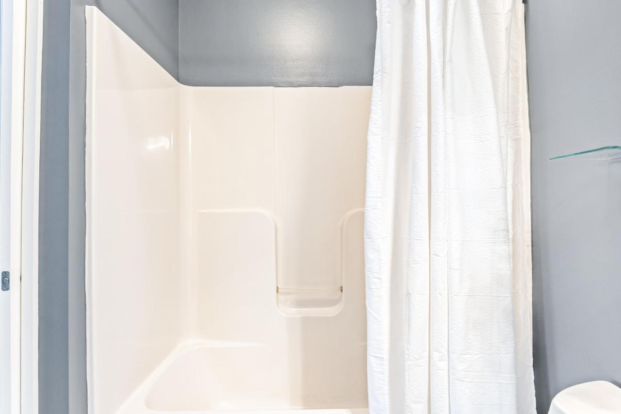 Oyster Bay --- 20411 Jeb Dr Unit #37 *