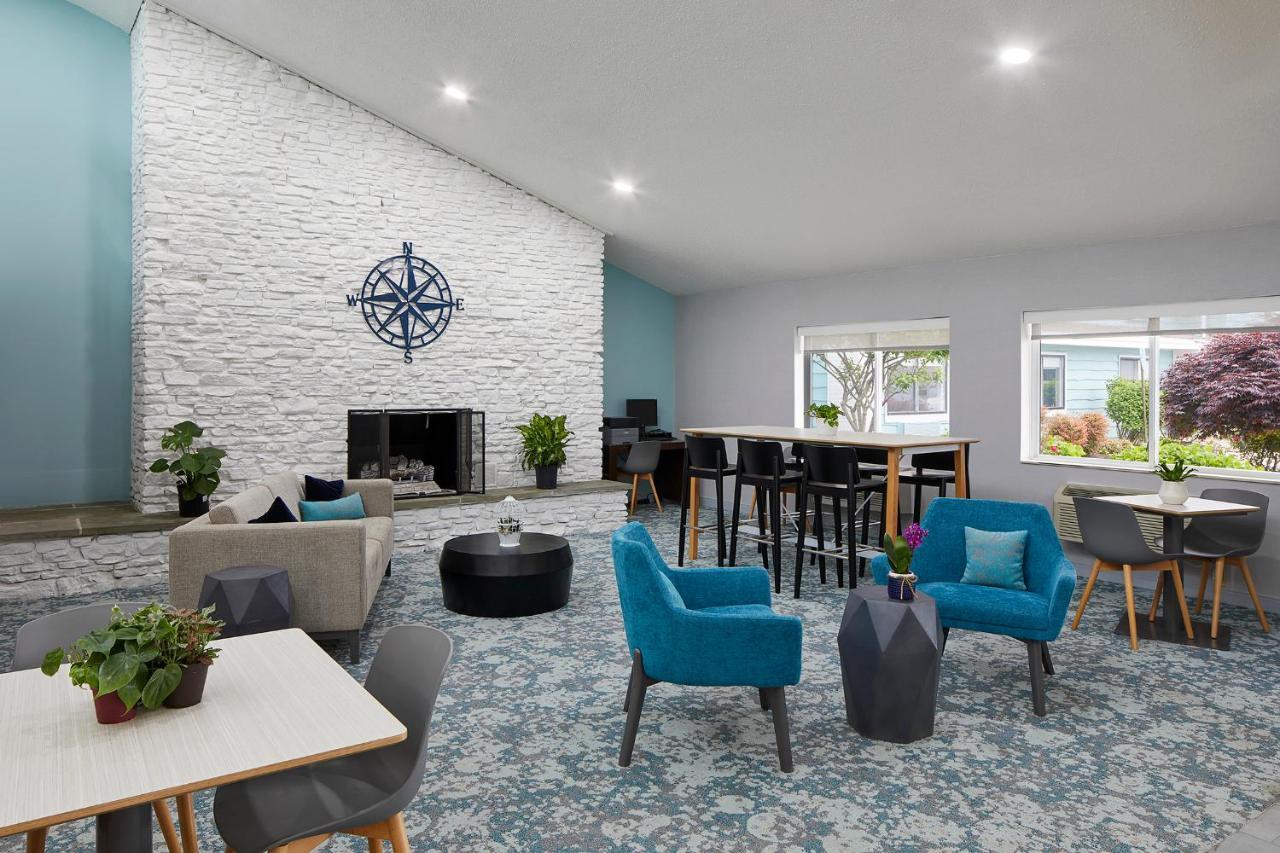 Hotel Wave At Rehoboth 3*
