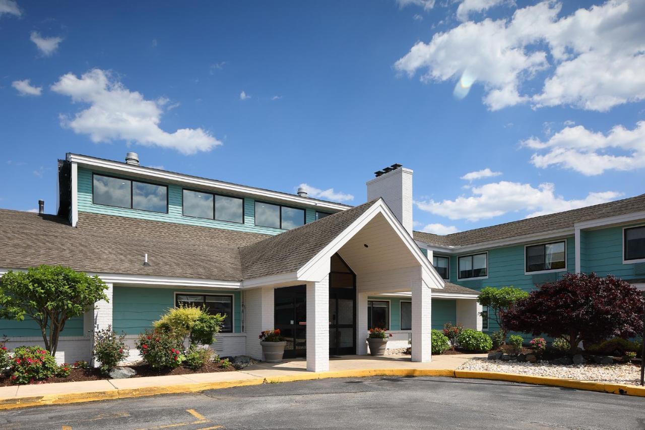 Hotel Wave At Rehoboth Rehoboth Beach